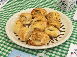 Vegetarian sausages rolls